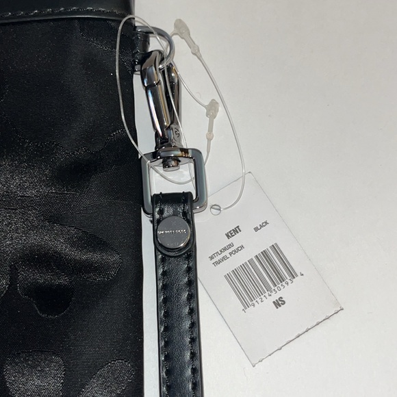 Michael Kors Kent camo Jacquard pouch - Picture 3 of 8